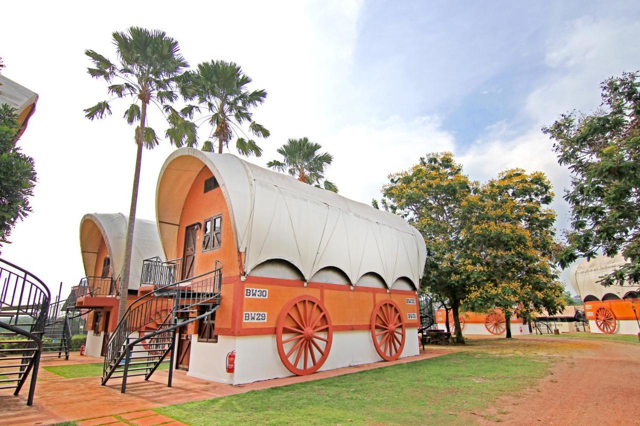 Eagle Ranch Resort Port Dickson Ngoại thất bức ảnh