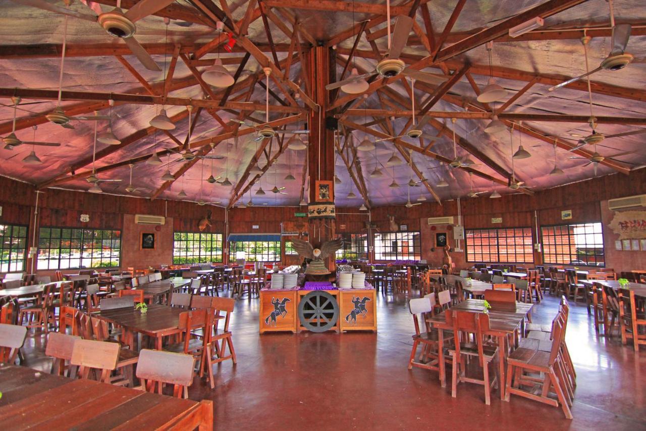 Eagle Ranch Resort Port Dickson Ngoại thất bức ảnh