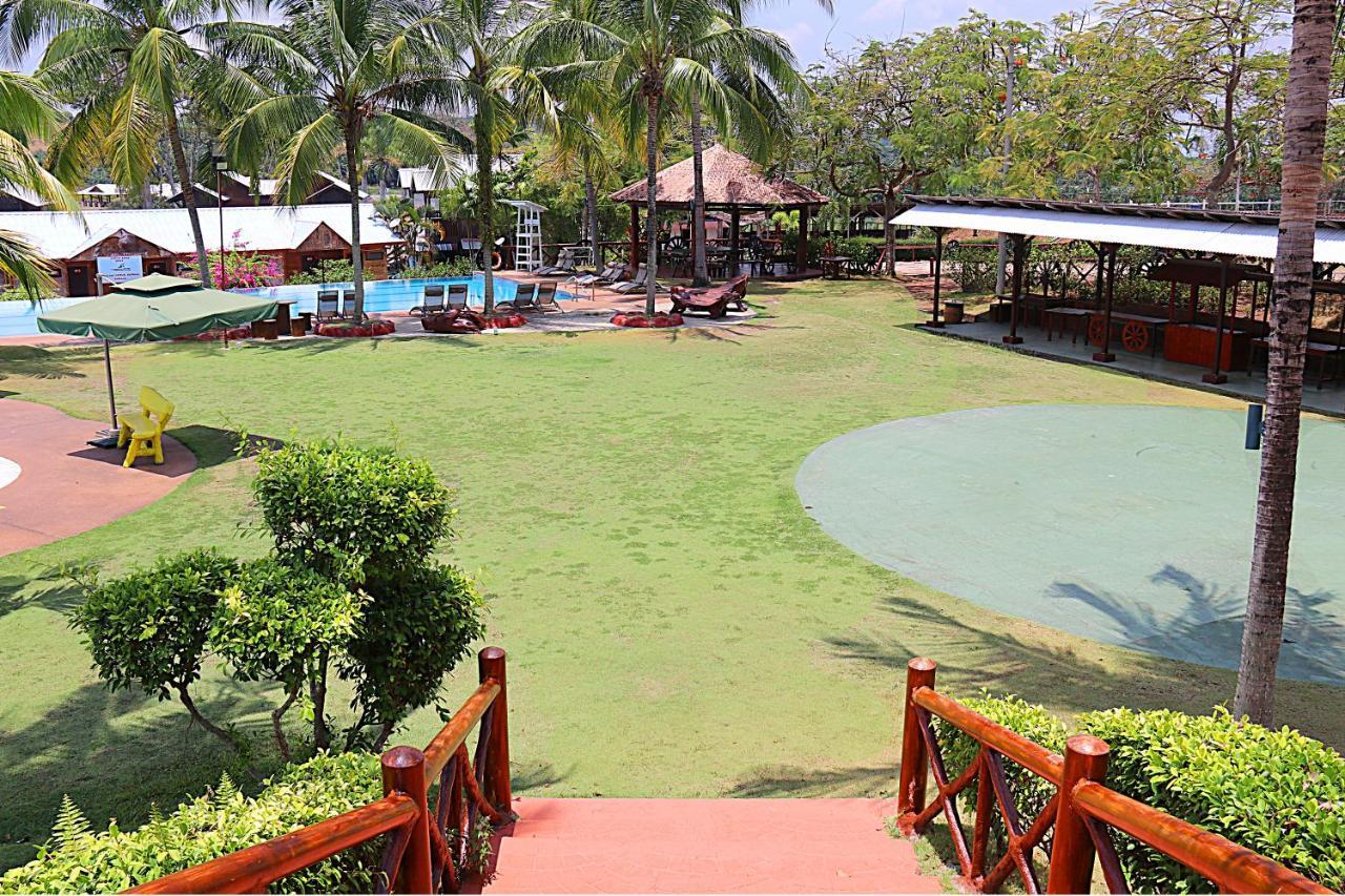 Eagle Ranch Resort Port Dickson Ngoại thất bức ảnh