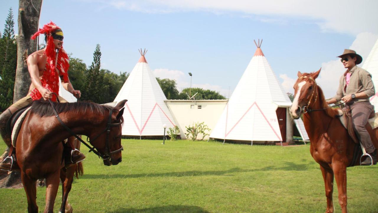 Eagle Ranch Resort Port Dickson Ngoại thất bức ảnh